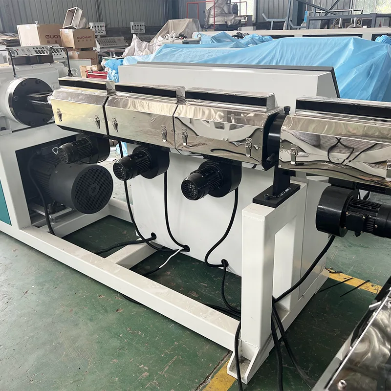 新鮮な空気ダクト二重壁の波形パイプ生産ラインを使用しました